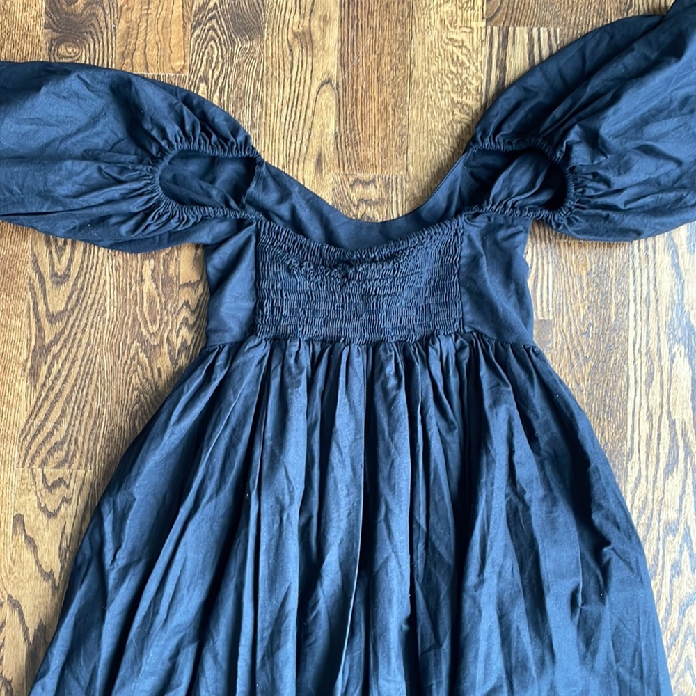 Dress - Picture 5 of 6